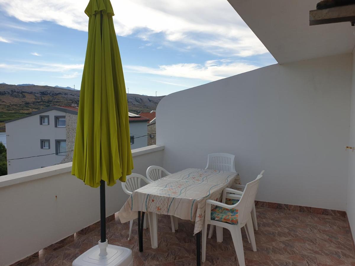 Apartmani Volaric Pag Pag Town Exterior photo